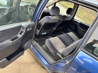 Opel Zafira 2.0 TDi -nepojazdné - 10