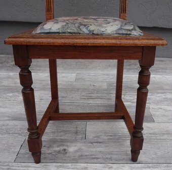 Set historických stoličiek – ( 4 ks ). - 10