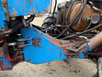 LKT 80 4x4 1980 VIN 716 - 10