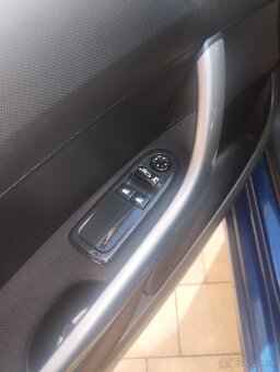Peugeot 308 1.6hdi - 10
