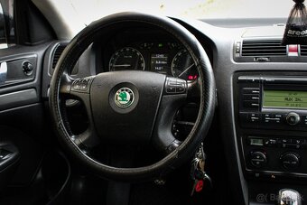 Škoda Octavia Combi 2.0 TDI Ambiente - 10