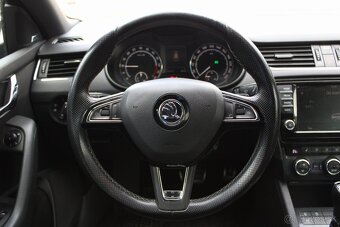 Škoda Octavia Combi 2.0 TDI RS DSG - 10