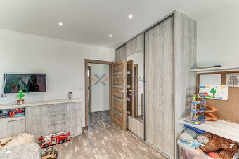 Moderný 5 izbový rodinný dom & altánok a bazén | Veľké Úľany - 10