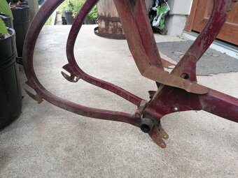 Predám rám so zadnou vidlicou na Jawa 555 - 10