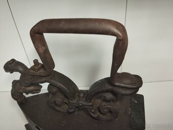 Atypická sběratelská žehlička DRAK s hvězdou - 10