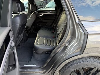 Volkswagen Touareg 3.0TDI V6 R-Line - 10