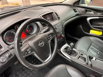 Opel Insignia - 10