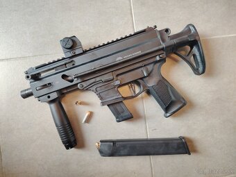 Stribog SP9A3SG 5,5" - na glock zásobníky 9x19 - 10