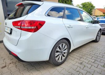 Kia Cee´d 1.6-NAVI-KAMERA-TOP VÝBAVA - 10