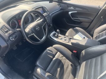 Opel Insignia Sports Tourer 2.0 CDTI 96kw r.v.2013 - 10