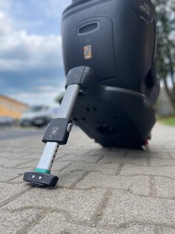 Britax Romer Dualfix M I- size autosedačka - 10