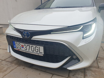 Predám Toyota Corolla 1.8 Hybrid e-CVT Selection - 10