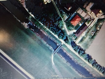 Rodinný dom -úžasné prostredie pri potoku a hrádzi - 10