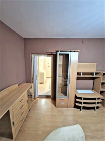 EXKLUZÍVNY PREDAJ-Kompletne prerobený 2 izb.byt v Komárne - 10