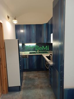 4-izbový byt s barokovým štýlom, krásnou terasou , záhrado - 10