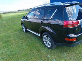 Peugeot 4007 2.2 HDi Allure DCS - 10
