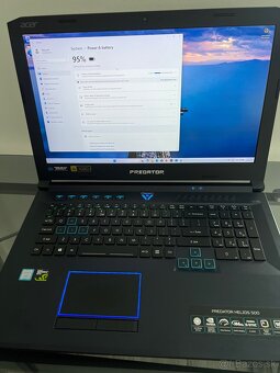 Herný notebook Acer Predator Helios 500 - 10