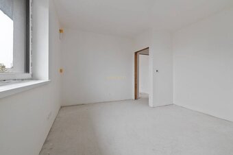 ASSENZIO - PREDAJ - NOVOSTAVBA V ŠTÁDIU HOLODOM V PLAVECKOM - 10