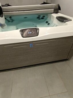 OPRAVA VÍRIVKY A SAUNY - 10