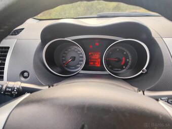 Mitsubishi Outlander 2.0 DI-D, 7 miest, 4x4 - 10