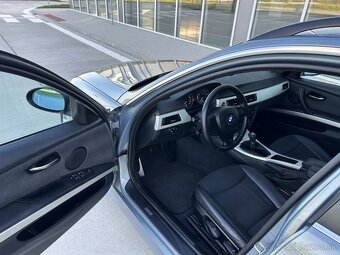 BMW 325i 6-Valec MT6 - 10