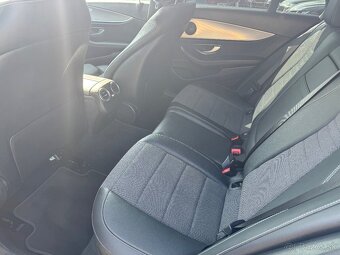 Mercedes-Benz E trieda Sedan 200 A/T - 10