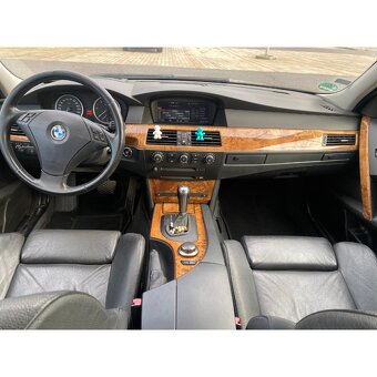 BMW e60 525d - 10
