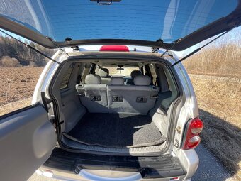 Jeep liberty - 10