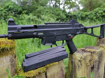ARES UMP + 3 zásobníky + dlhé predpažbie - 10