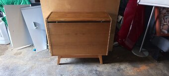 Nočné stolíky, skrine, kreslá, stoličky - 10