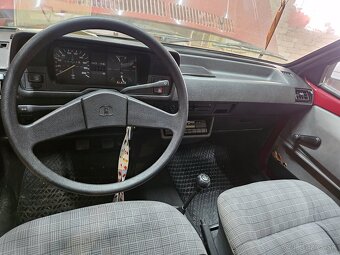 Volkswagen Polo 86C - 10