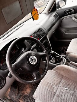 Golf 4 1.9 tdi ND - 10