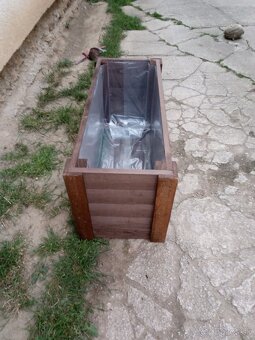 Vyvyseny záhon kvetináč - 10
