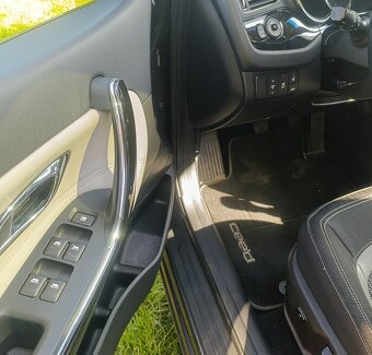 Kia Cee´d combi, 1,6 CRDi 94KW (128k), PLATINUM+Panorama atd - 10