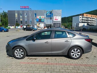 Predám Opel Astra 1.6 CDTI 100kw sedan - 10