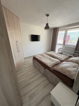 PREDÁME 3izbový byt komplet zariadený - 10
