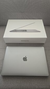 MacBook Pro 13.3'' i7, 32GB RAM, 500GB SSD komplet - 10