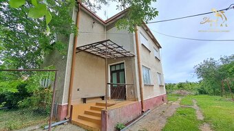 Rodinný dom s 5 izbami a veľkým pozemkom na PREDAJ - 10