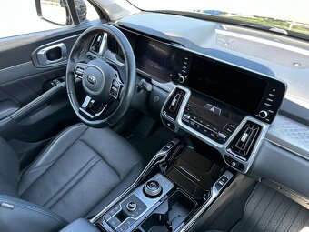 Kia Sorento 1.6 T-GDi HEV AWD A/T, r.v.: 2021 - 10