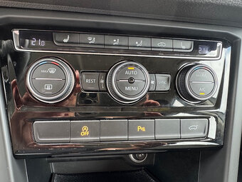 Volkswagen Touran 2.0 TDI SCR Edition Comfortline DSG - 10