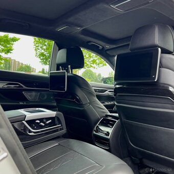 BMW 750Li Xdrive - 10