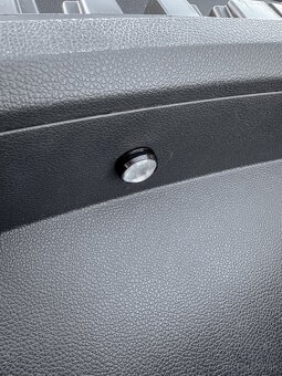 Predám dverové tapacire Škoda Superb 2 Combi - 10