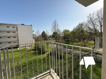 Prenájom, 3.izb. byt - 3 balkóny, garáž. státie, klimatizáci - 10