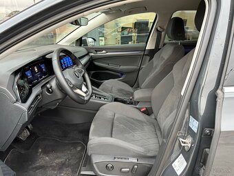 Volkswagen Golf 8 1.5 eTSI 110kW Style DSG Hybrid - 10