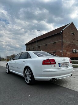 Predám Audi S8 - aktuálne po veľkom servise - 10