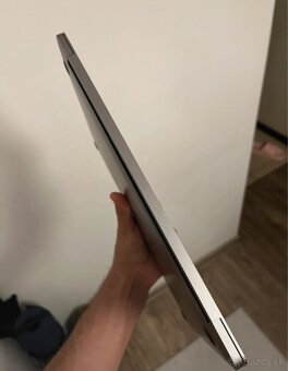 MacBook Pro 2016 – 13” Retina, 256GB SSD, 8GB RAM, Intel i5 - 10