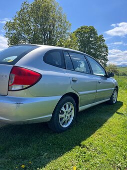 Kia Rio combi - 10