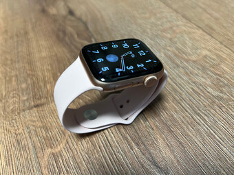 Apple Watch SE (2022) - 10