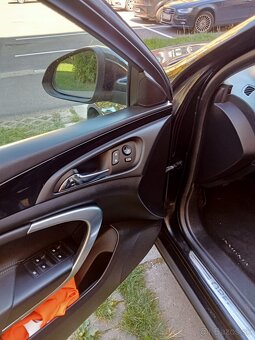 Predam Opel Insignia Combi Sports Tourer Inovation - 10