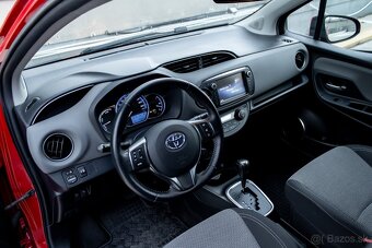Toyota Yaris - 10